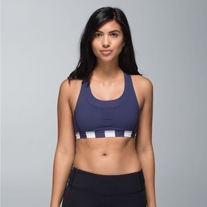 Lululemon run stuff your bra II size 6